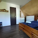 Chalé U šindelářů -